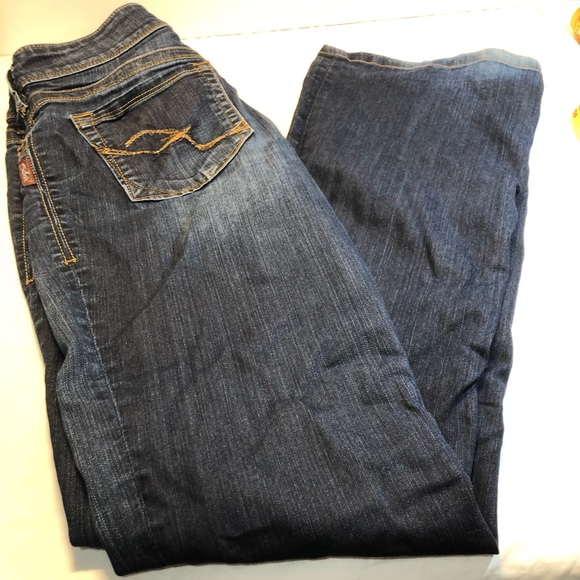 Silver Women’s  Jeans Suki Bootcut 28” x 32” - Picture 4 of 15